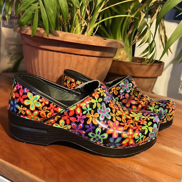 Dansko size 37 shoes - Picture 4 of 12